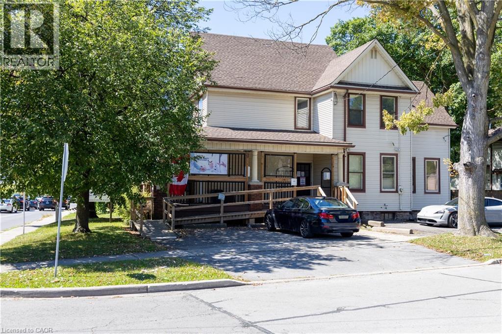 7 Welland Avenue, St. Catharines, Ontario  L2R 2L8 - Photo 1 - 40764088