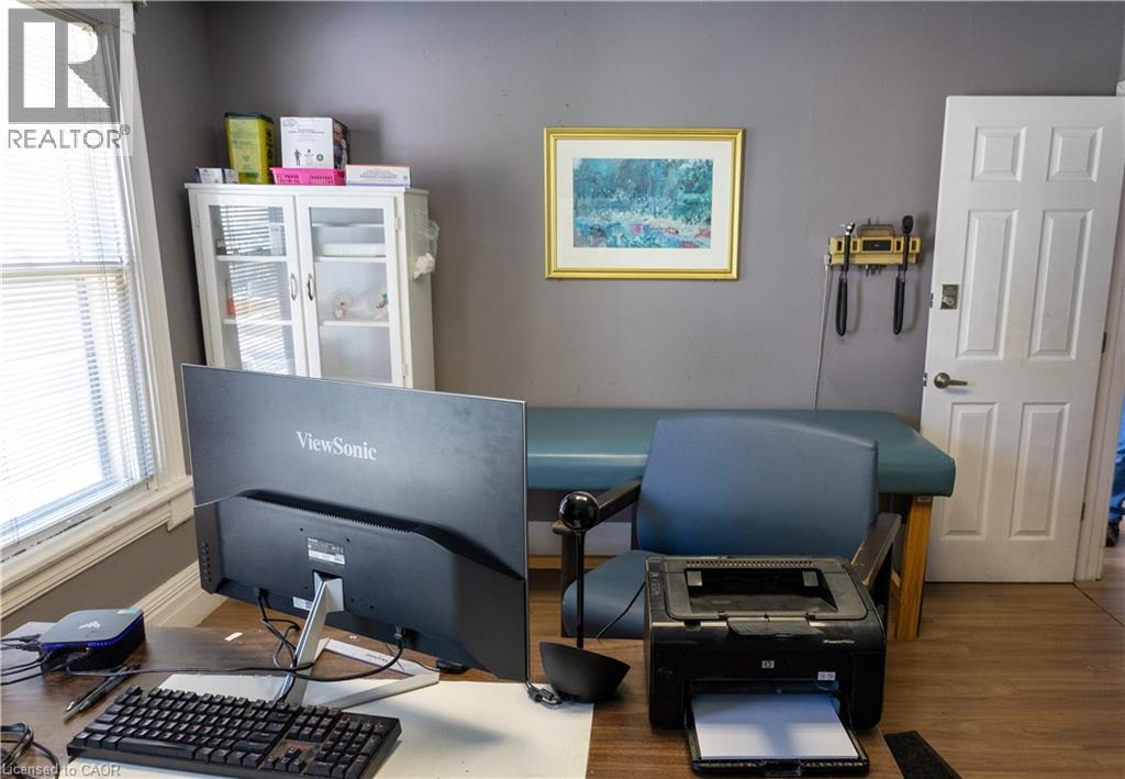 7 Welland Avenue, St. Catharines, Ontario  L2R 2L8 - Photo 10 - 40764088