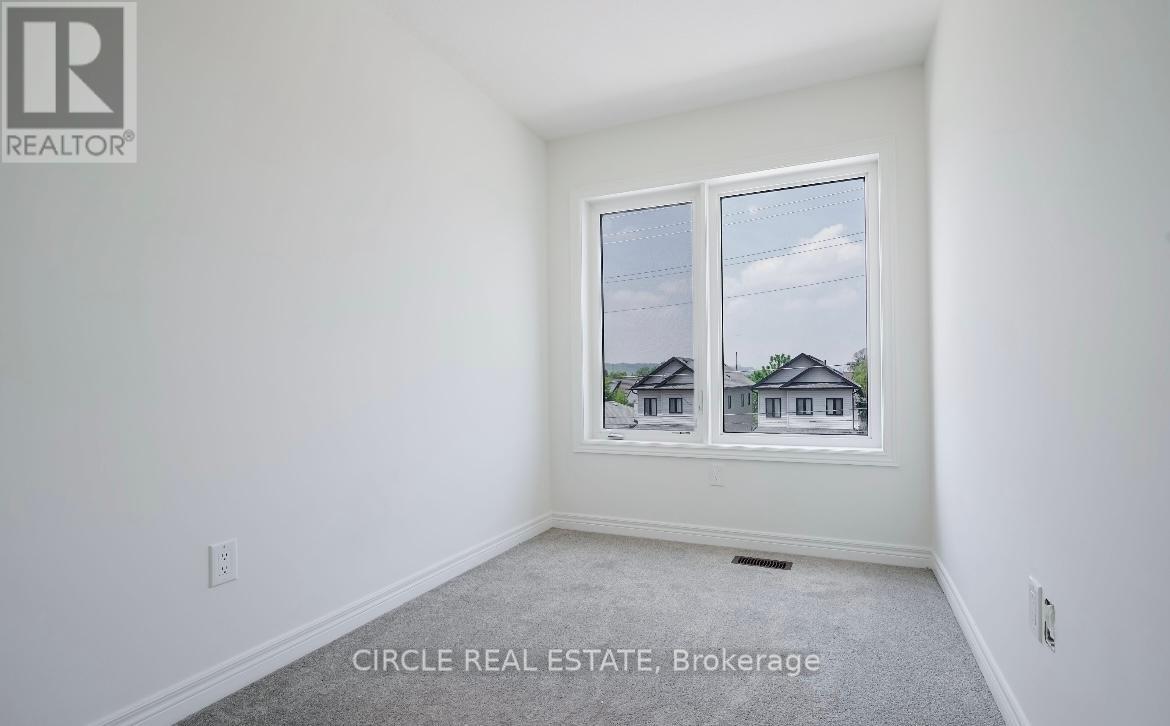 38 Reid Avenue, Hamilton, Ontario  L8H 0B5 - Photo 19 - X12374257