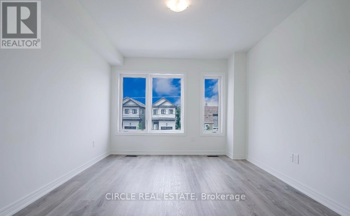 38 Reid Avenue, Hamilton, Ontario  L8H 0B5 - Photo 4 - X12374257