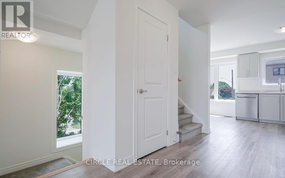 38 Reid Avenue, Hamilton, Ontario  L8H 0B5 - Photo 6 - X12374257