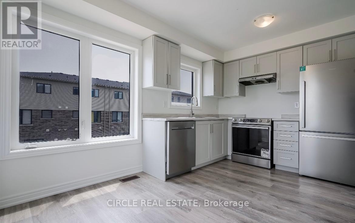 38 Reid Avenue, Hamilton, Ontario  L8H 0B5 - Photo 8 - X12374257