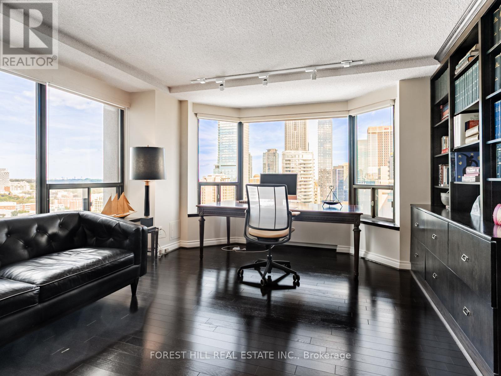 1810/1809 - 175 Cumberland Street, Toronto (Annex), Ontario  M5R 3M9 - Photo 15 - C12374482