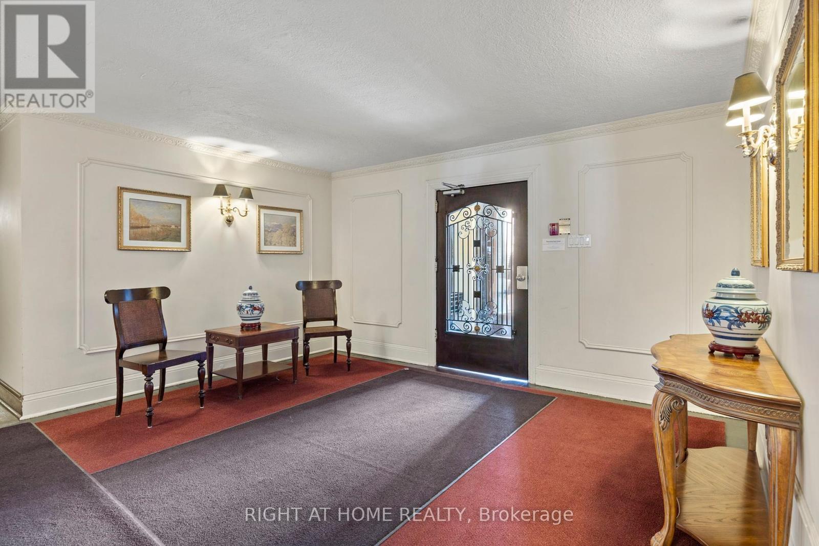 108 - 100 Oriole Parkway, Toronto, Ontario  M5P 2G8 - Photo 3 - C12374496