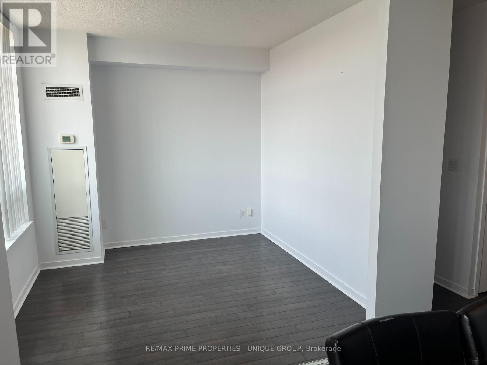 907 - 120 Dallimore Circle, Toronto, Ontario  M3C 4J1 - Photo 9 - C12374522