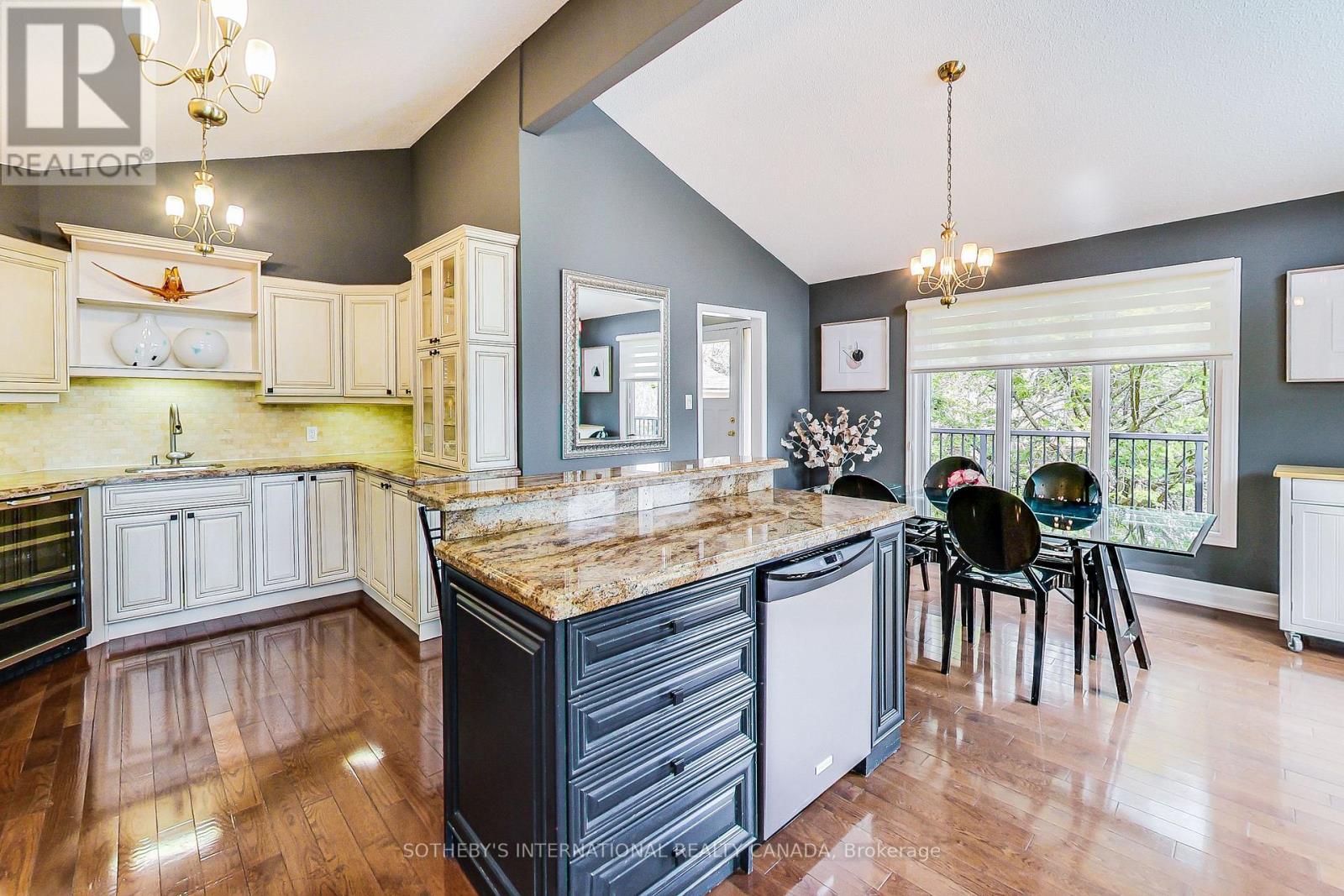 41 Meadowcliffe Drive, Toronto, Ontario  M1M 2X8 - Photo 14 - E12374431