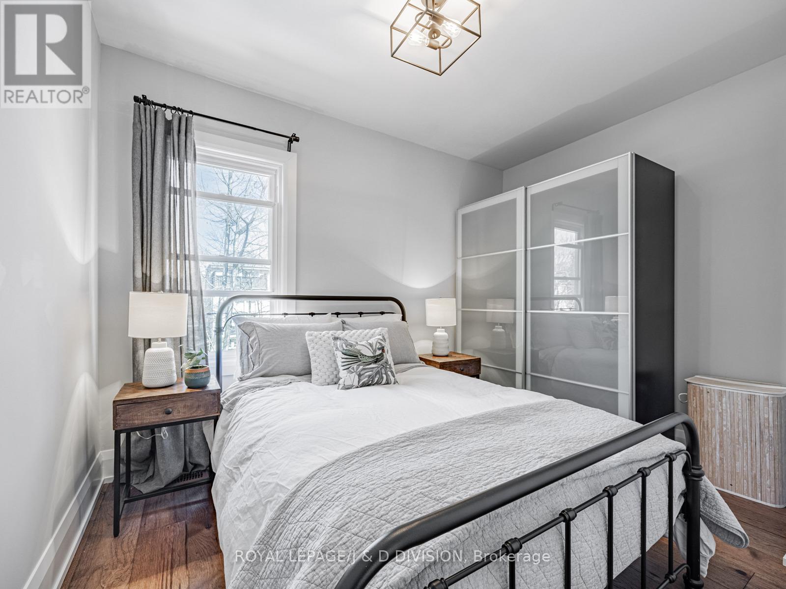 291 Highfield Road, Toronto, Ontario  M4L 2V4 - Photo 20 - E12374433
