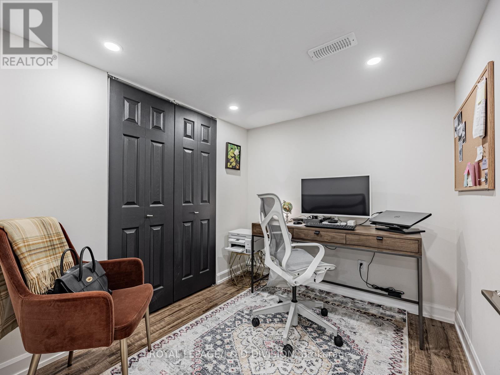 291 Highfield Road, Toronto, Ontario  M4L 2V4 - Photo 28 - E12374433
