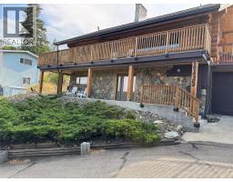 1135 CLEARVIEW Drive Barnhartvale