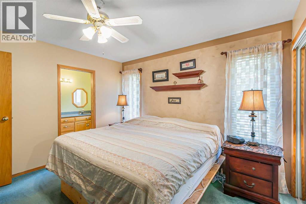 5631 49 Avenue, Olds, Alberta  T4H 1G5 - Photo 17 - A2231942