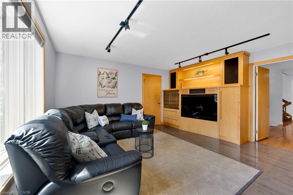 33 Walnut Drive, Guelph, Ontario  N1E 4B4 - Photo 12 - 40764571
