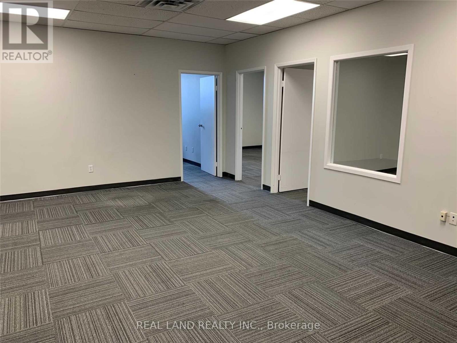 202 - 9030 Leslie Street, Richmond Hill, Ontario  L4B 1G2 - Photo 10 - N12374515