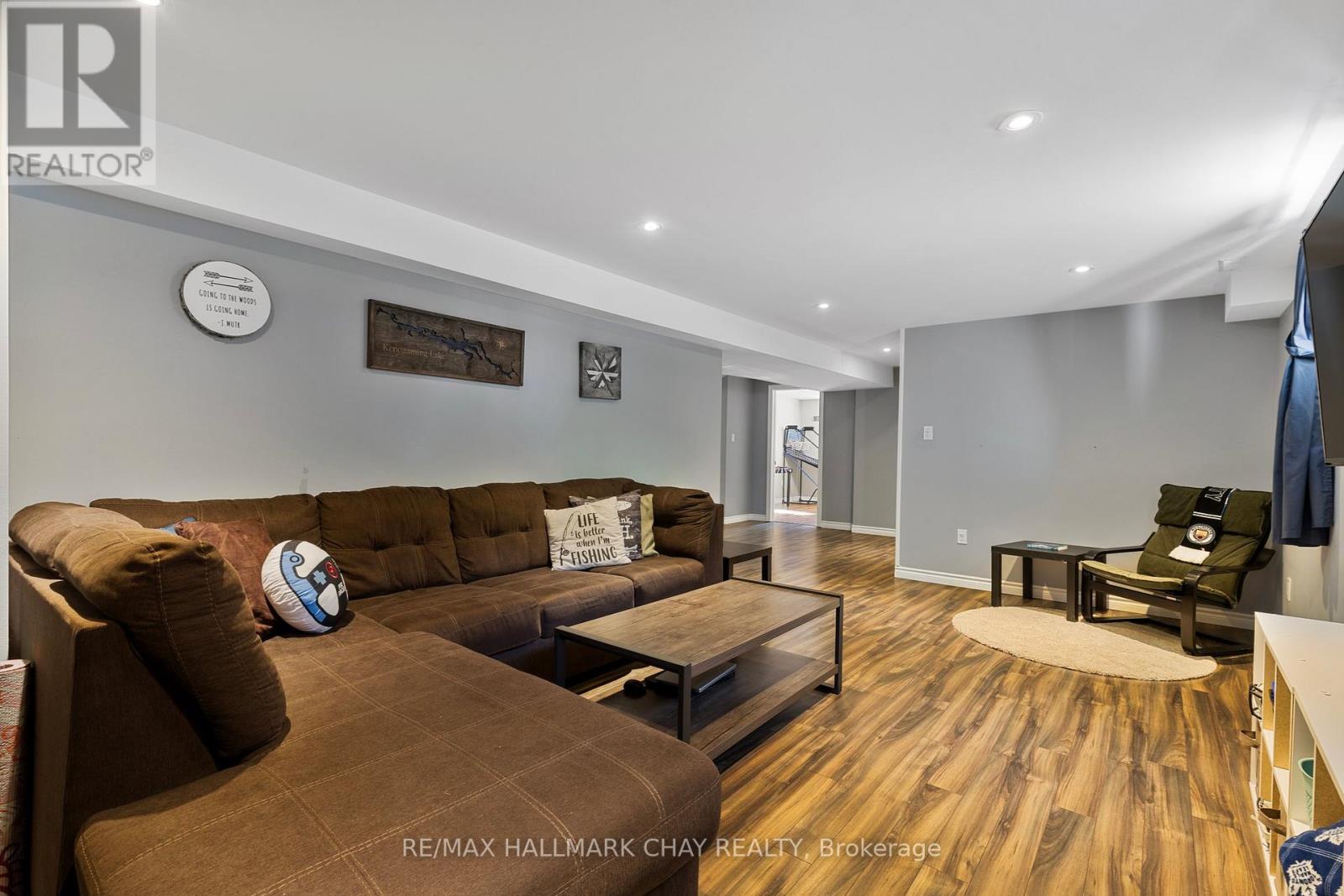 28 Bloom Crescent, Barrie, Ontario  L4N 0S8 - Photo 23 - S12374383