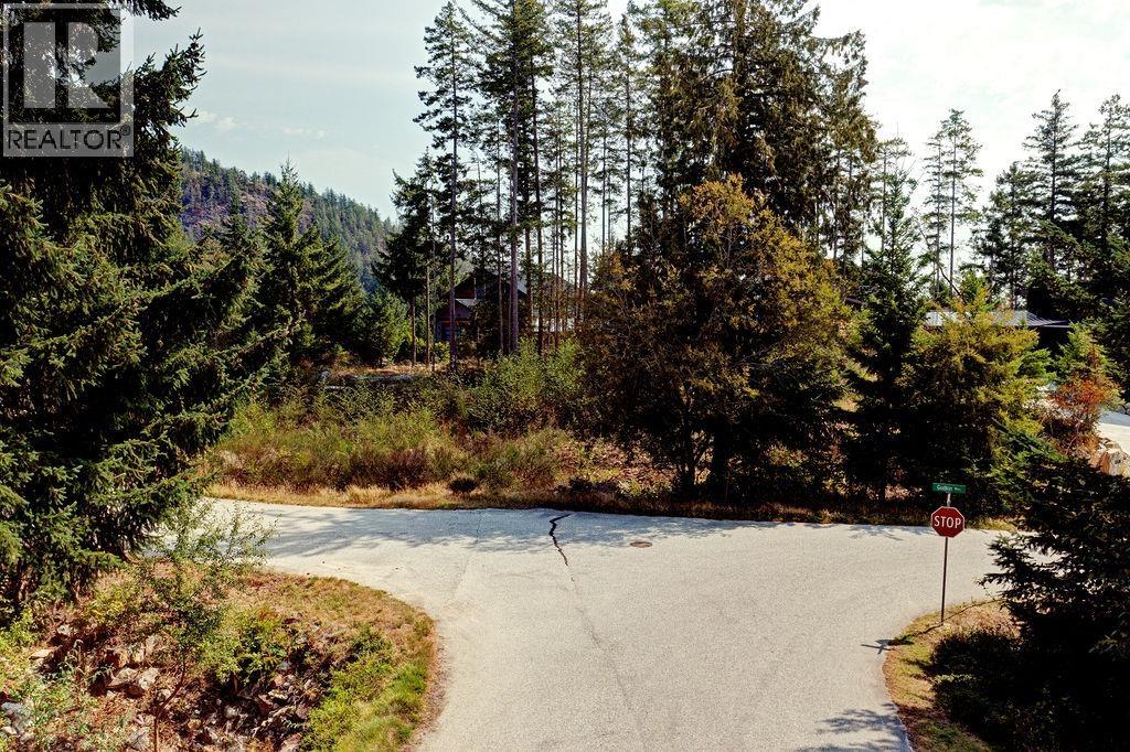 13488 Godkin Way, Garden Bay, British Columbia  V0N 1S1 - Photo 10 - R3041970