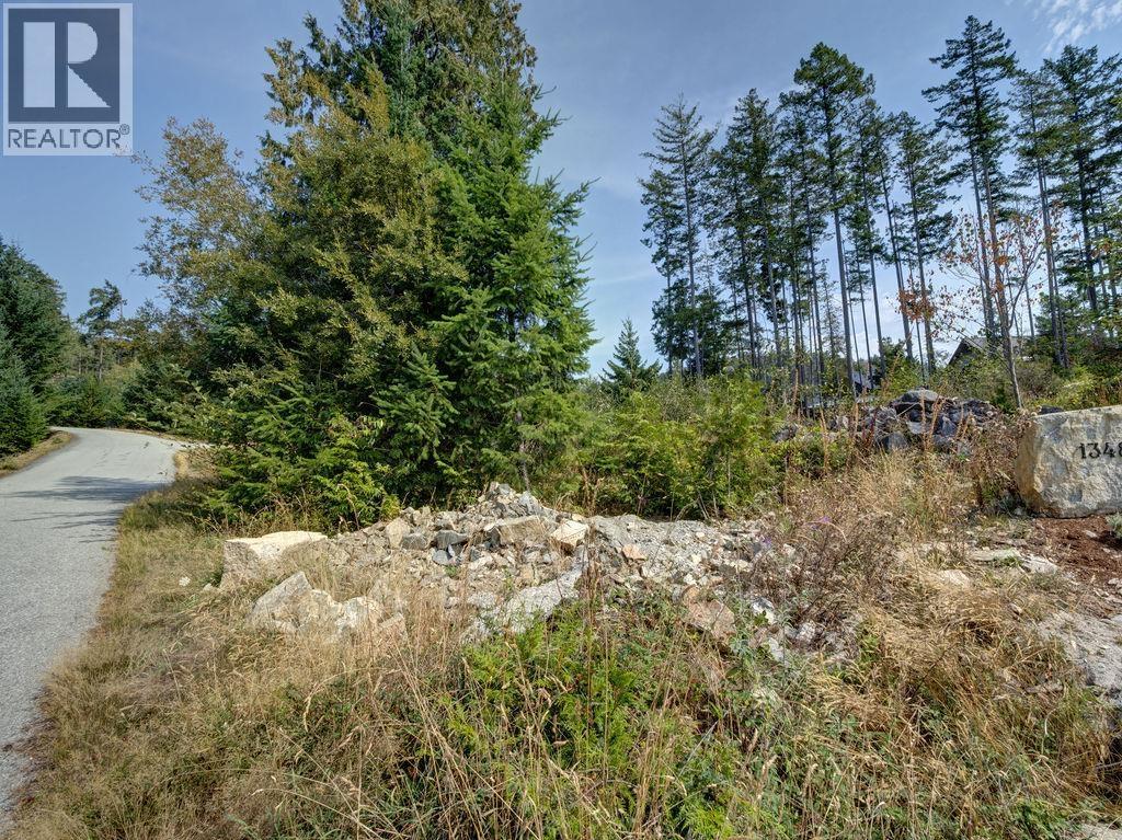 13488 Godkin Way, Garden Bay, British Columbia  V0N 1S1 - Photo 11 - R3041970