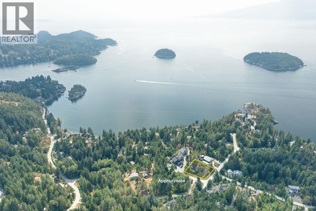 13488 Godkin Way, Garden Bay, British Columbia  V0N 1S1 - Photo 7 - R3041970