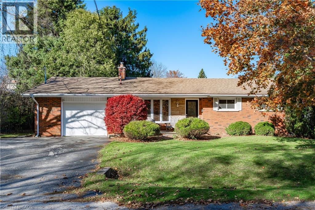 375 Clarendon Drive, Ancaster, Ontario  L9G 2Z1 - Photo 1 - 40765214