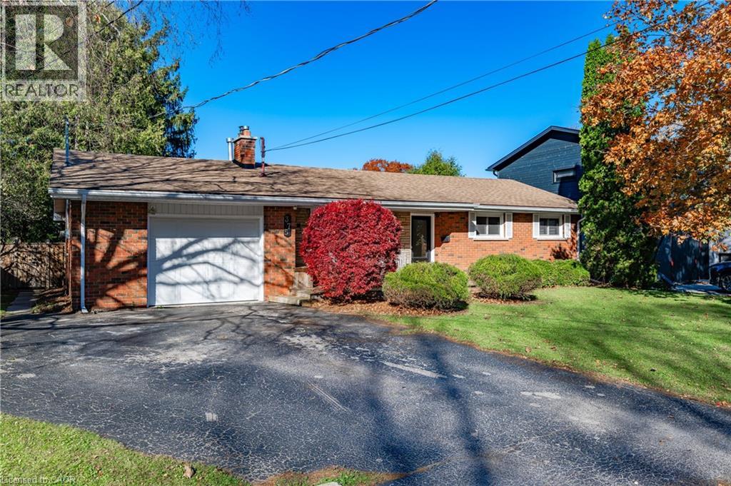 375 Clarendon Drive, Ancaster, Ontario  L9G 2Z1 - Photo 3 - 40765214