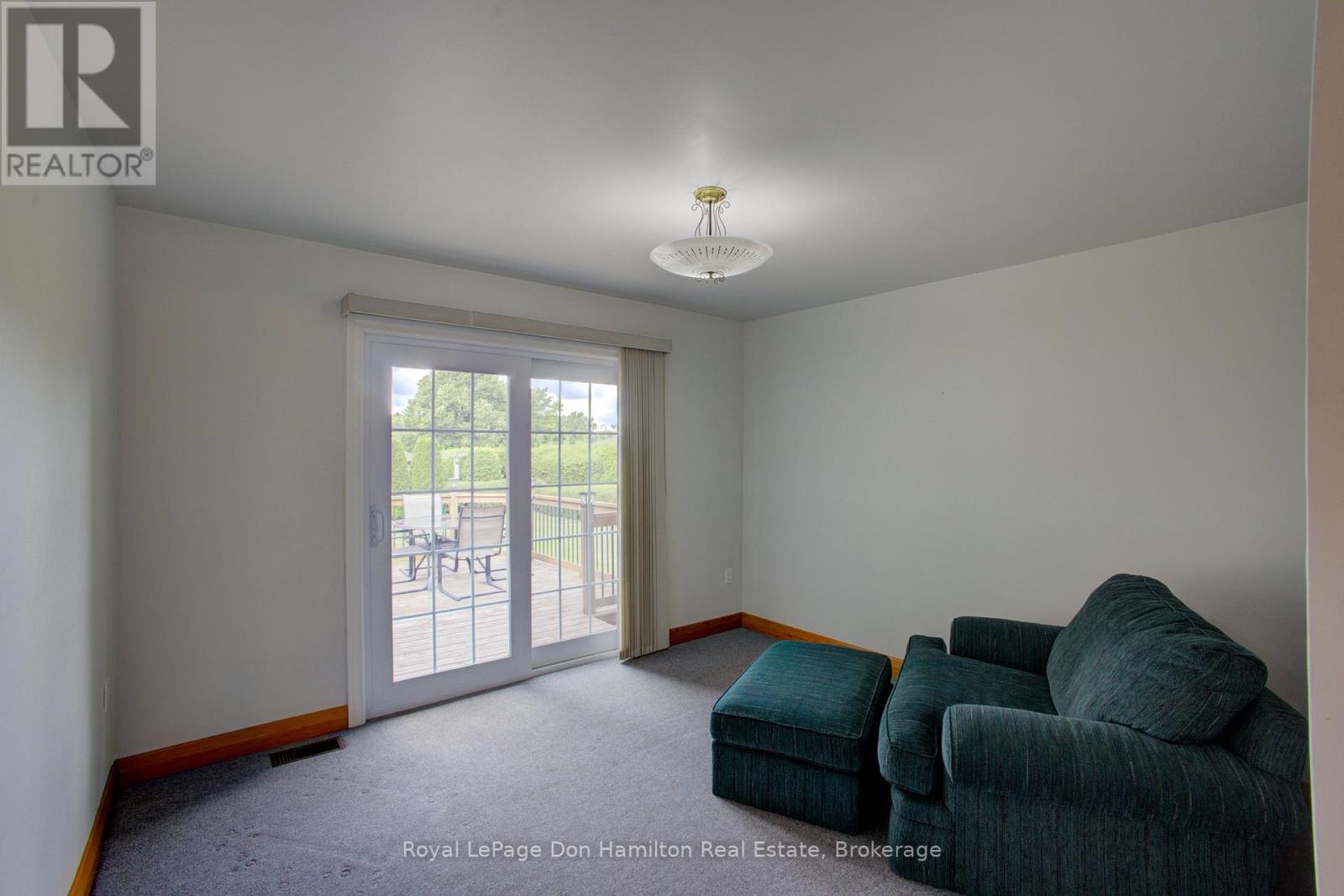 880 Winston Boulevard, North Perth (Listowel), Ontario  N4W 1P4 - Photo 20 - X12374596