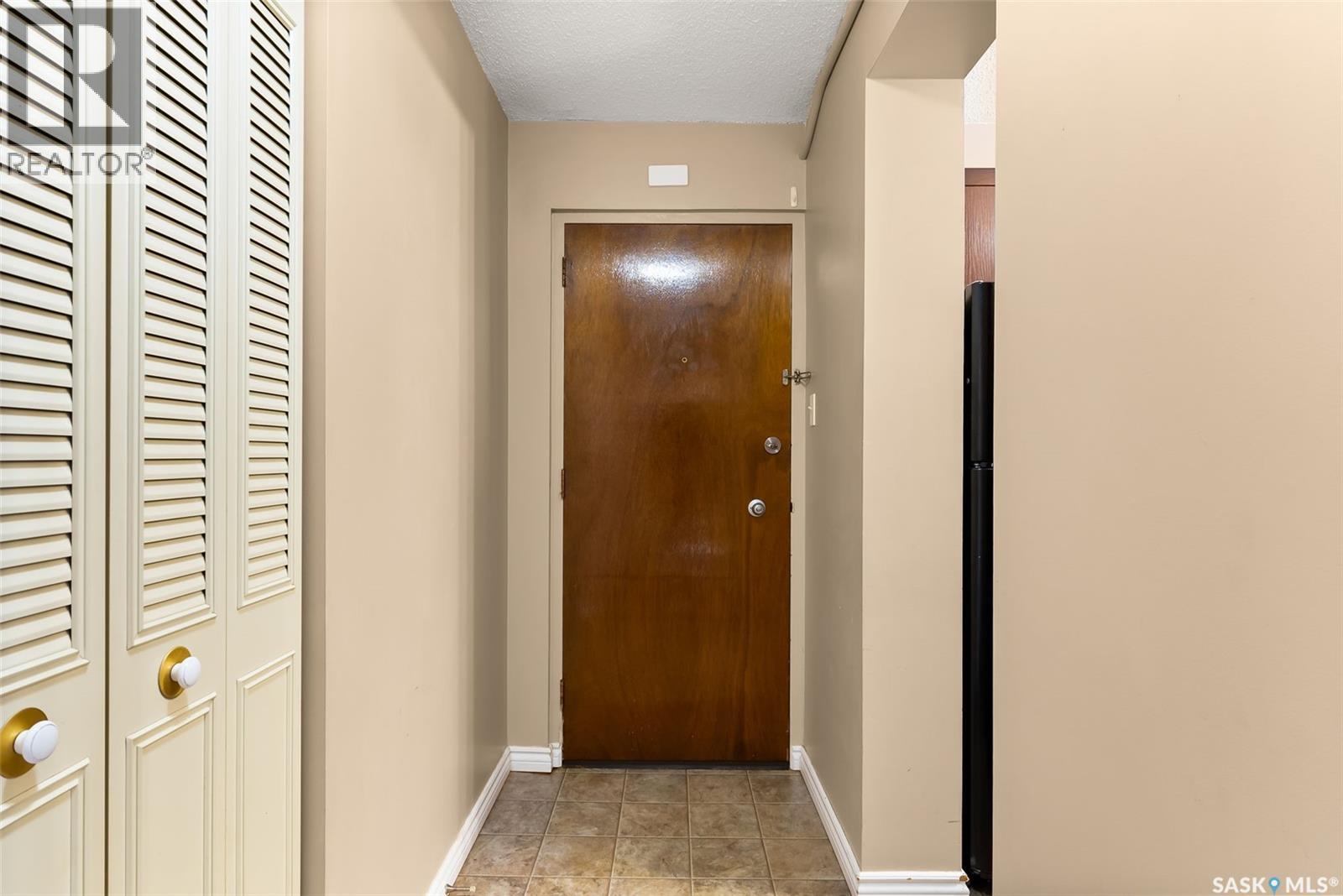 6 1953 Garnet Street, Regina, Saskatchewan  S4T 2Z5 - Photo 9 - SK016394