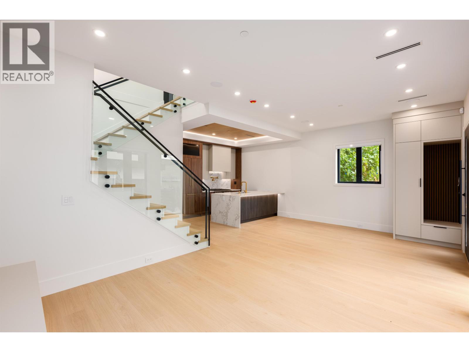 2 3466 Franklin Street, Vancouver, British Columbia  V5K 1Y3 - Photo 10 - R3041937