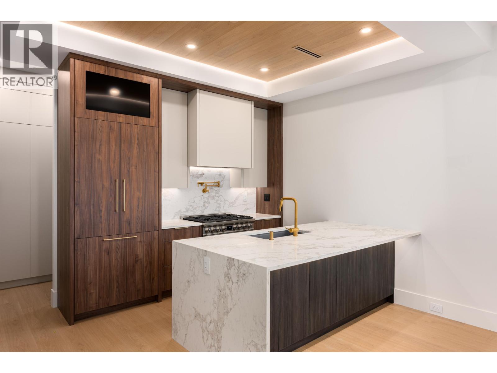 2 3466 Franklin Street, Vancouver, British Columbia  V5K 1Y3 - Photo 13 - R3041937