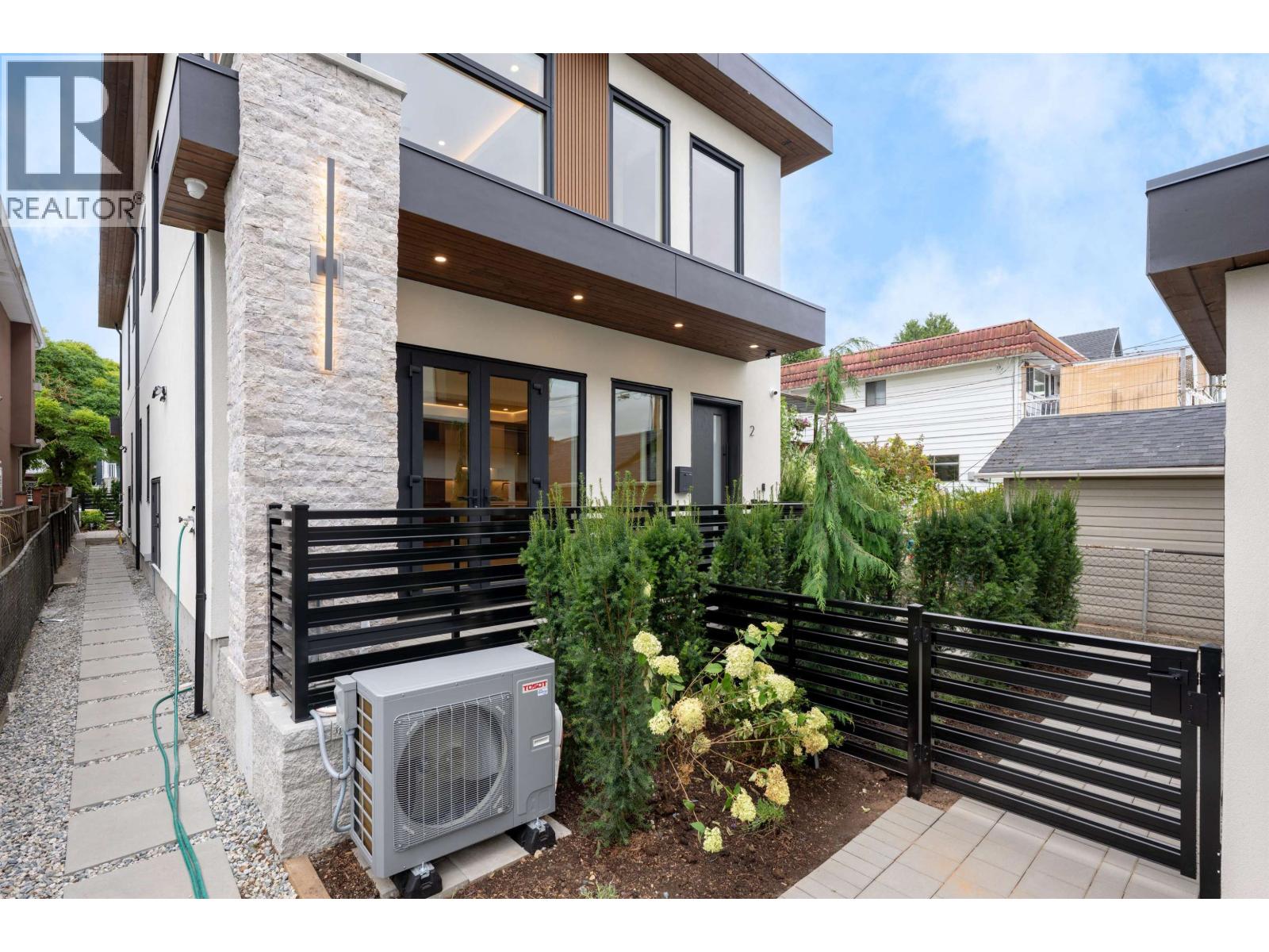2 3466 Franklin Street, Vancouver, British Columbia  V5K 1Y3 - Photo 24 - R3041937