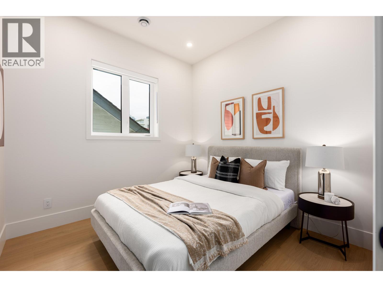 2 3466 Franklin Street, Vancouver, British Columbia  V5K 1Y3 - Photo 6 - R3041937