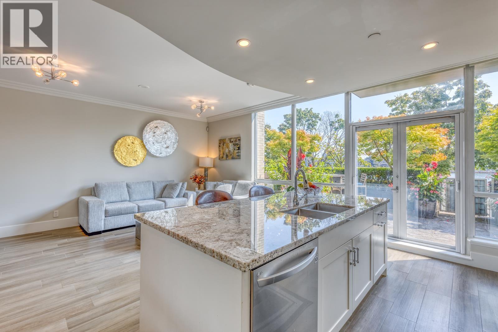 110 1328 Marinaside Crescent, Vancouver, British Columbia  V6Z 3B3 - Photo 12 - R3041947