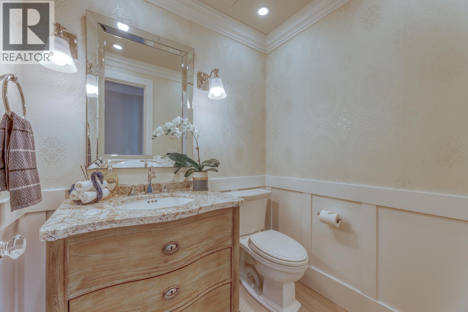 110 1328 Marinaside Crescent, Vancouver, British Columbia  V6Z 3B3 - Photo 18 - R3041947