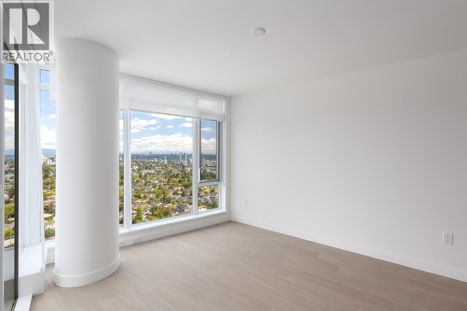 2507 7769 Park Crescent, Burnaby, British Columbia  V3N 0J7 - Photo 11 - R3041956