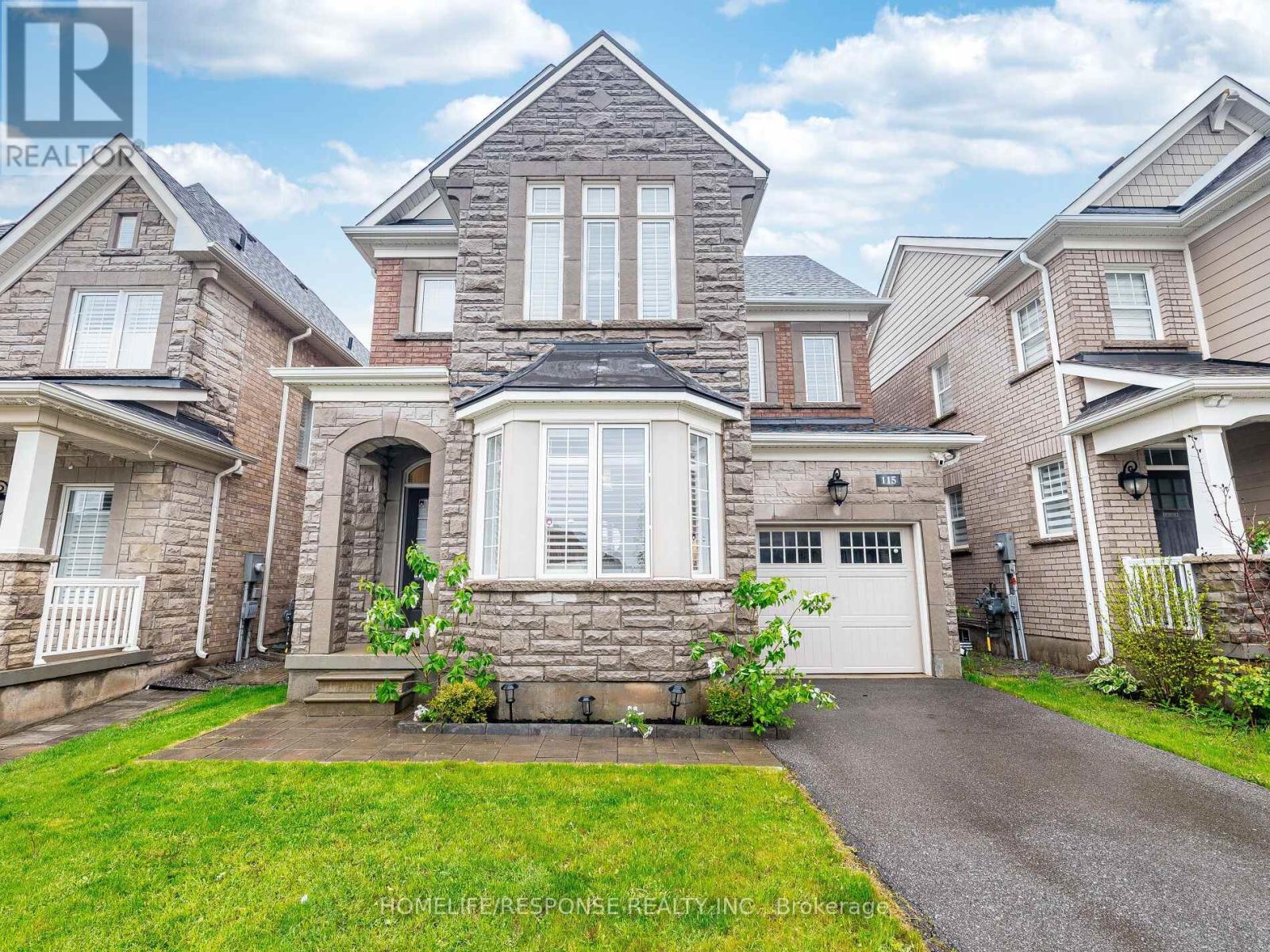 115 Beaveridge Avenue W, Oakville, Ontario  L6H 0M6 - Photo 1 - W12374387