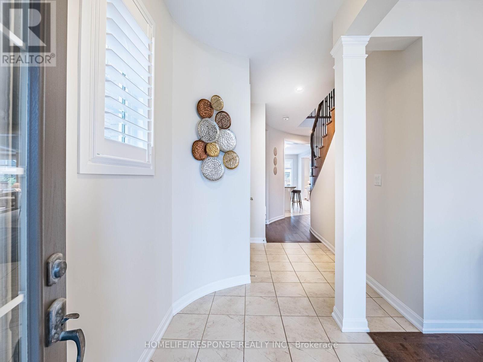 115 Beaveridge Avenue W, Oakville, Ontario  L6H 0M6 - Photo 2 - W12374387