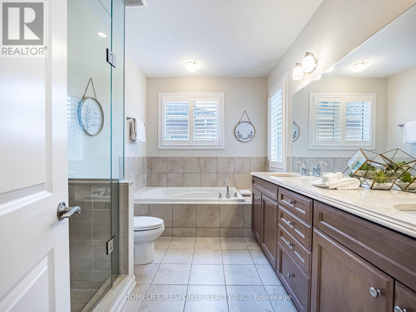 115 Beaveridge Avenue W, Oakville, Ontario  L6H 0M6 - Photo 22 - W12374387