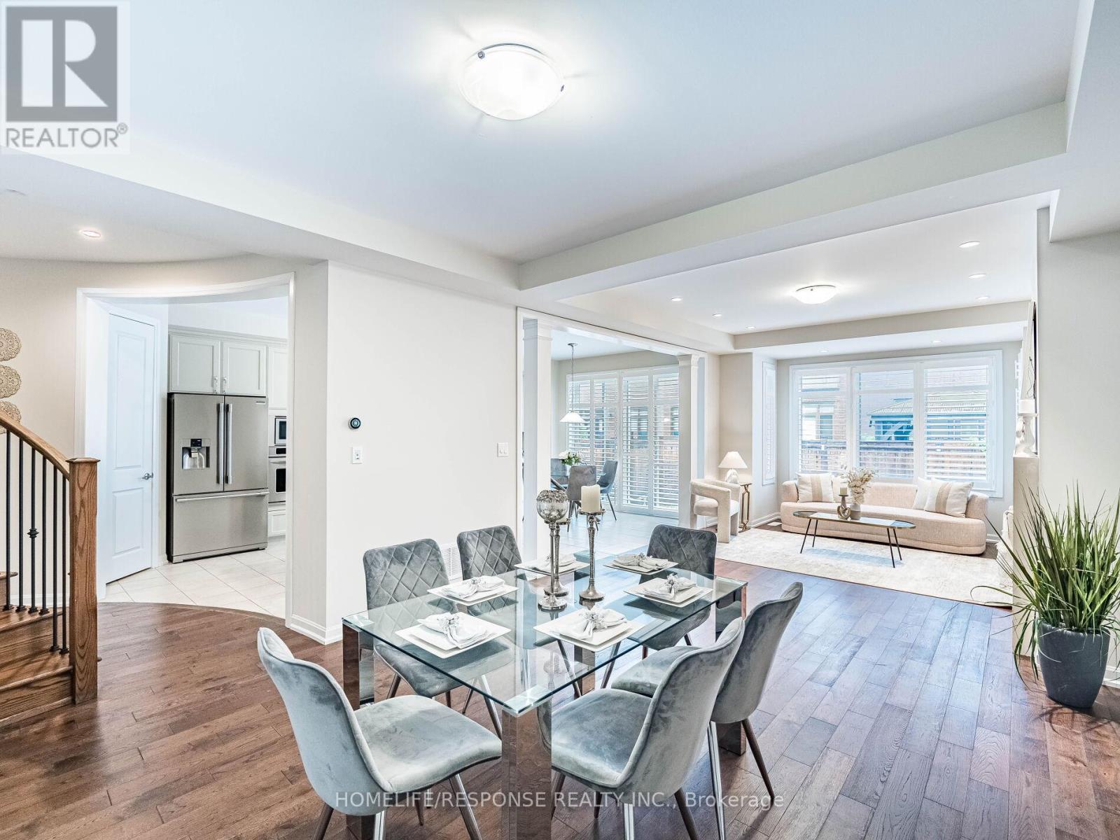 115 Beaveridge Avenue W, Oakville, Ontario  L6H 0M6 - Photo 7 - W12374387