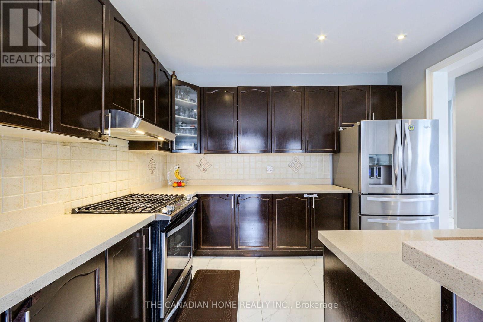 35 Ashby Field Road, Brampton, Ontario  L6X 0R5 - Photo 11 - W12374436