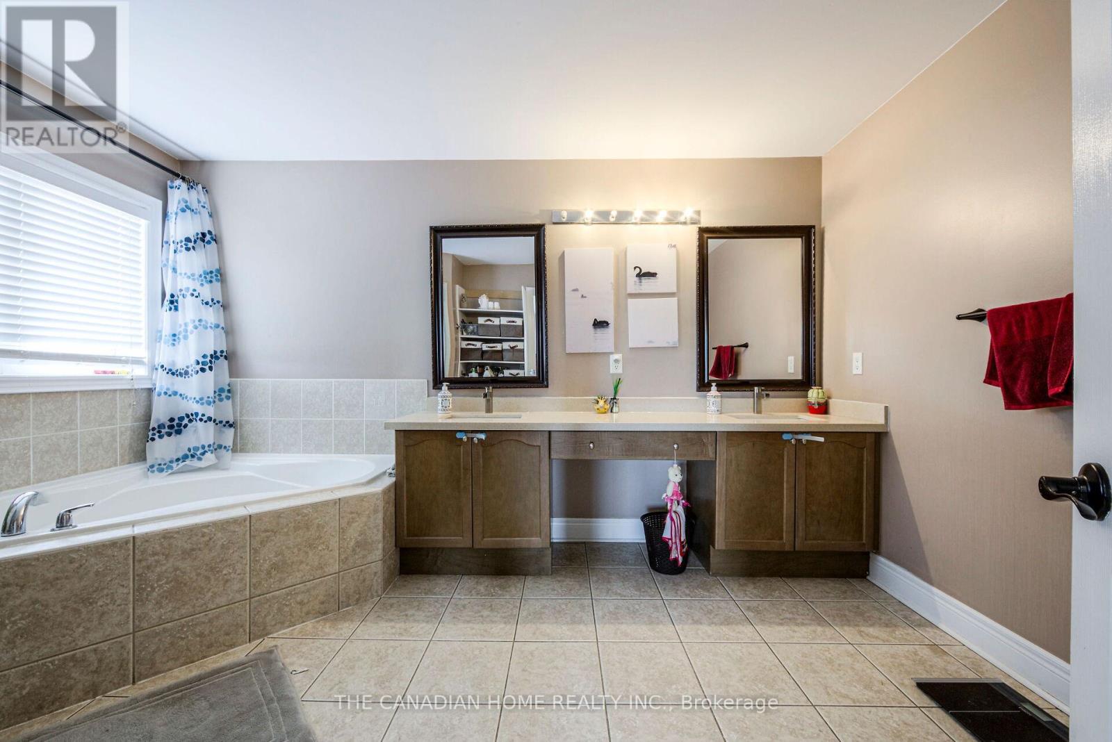 35 Ashby Field Road, Brampton, Ontario  L6X 0R5 - Photo 18 - W12374436