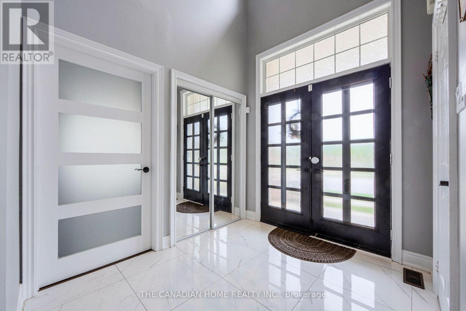 35 Ashby Field Road, Brampton, Ontario  L6X 0R5 - Photo 4 - W12374436