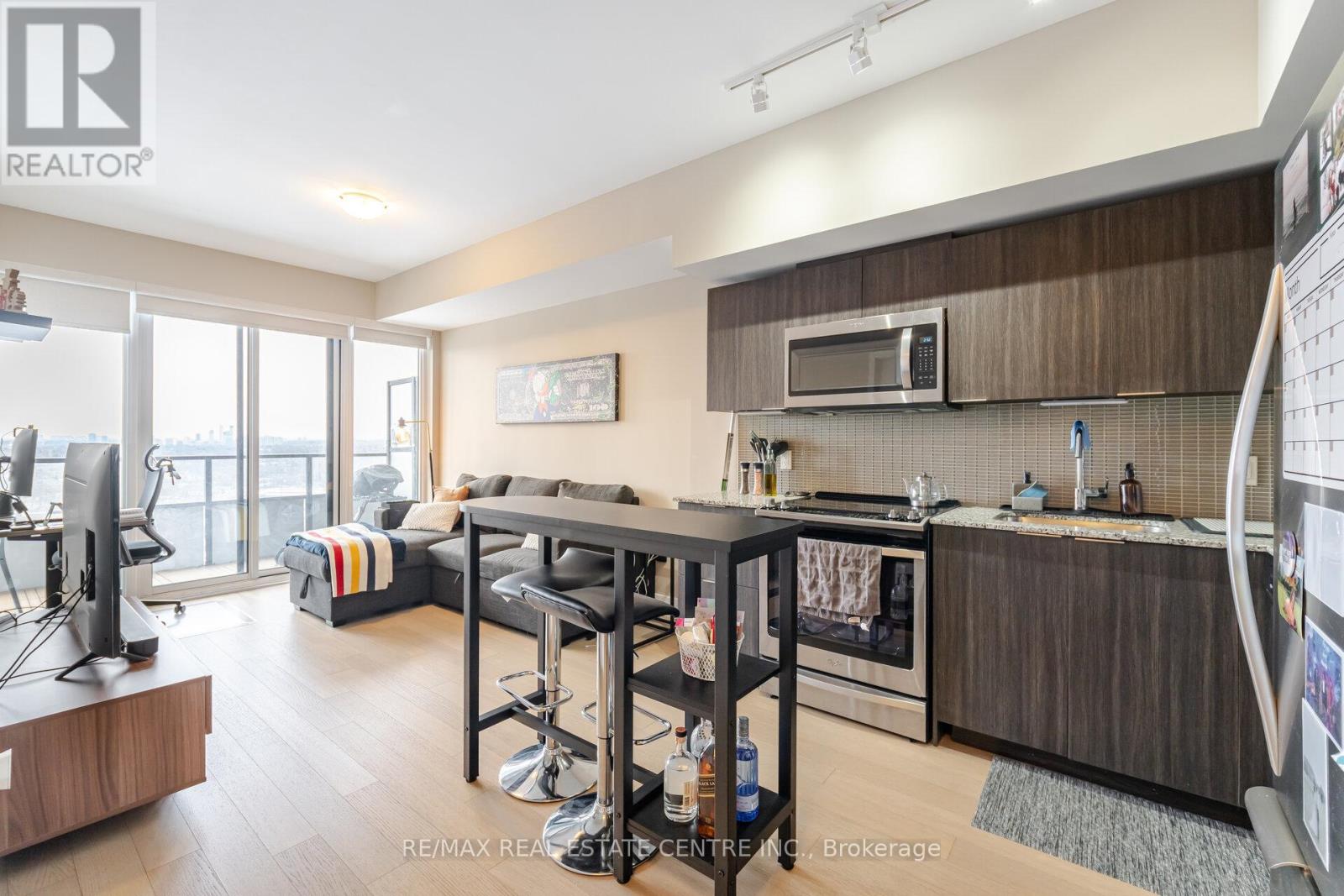 2622 - 30 Shore Breeze Drive, Toronto, Ontario  M8V 0J1 - Photo 9 - W12374472