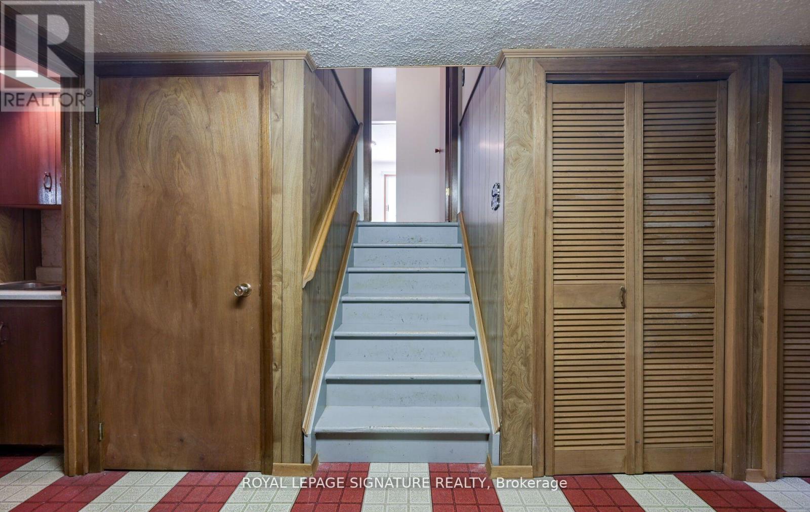 172 Glenview Drive, Mississauga, Ontario  L5G 4N2 - Photo 29 - W12374484