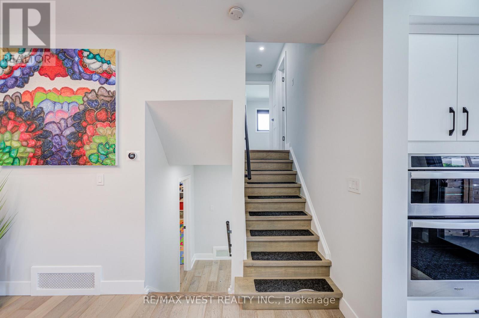1183 Westerdam Road, Mississauga, Ontario  L4Y 2H3 - Photo 25 - W12374509