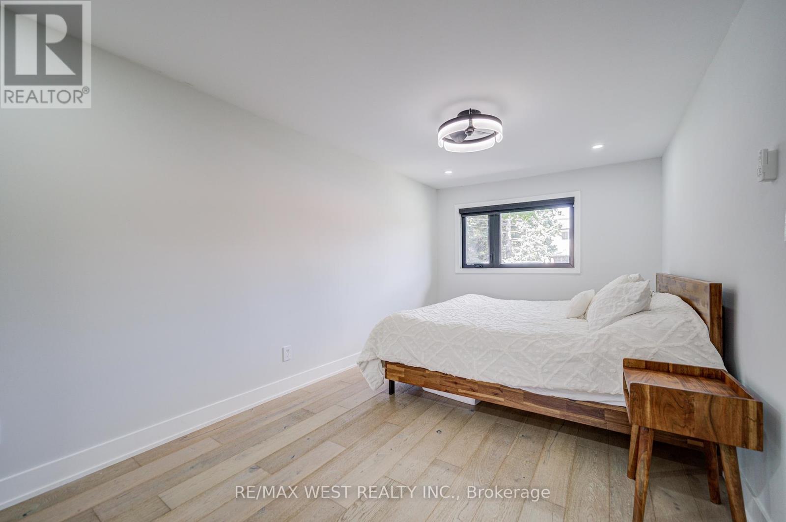1183 Westerdam Road, Mississauga, Ontario  L4Y 2H3 - Photo 29 - W12374509
