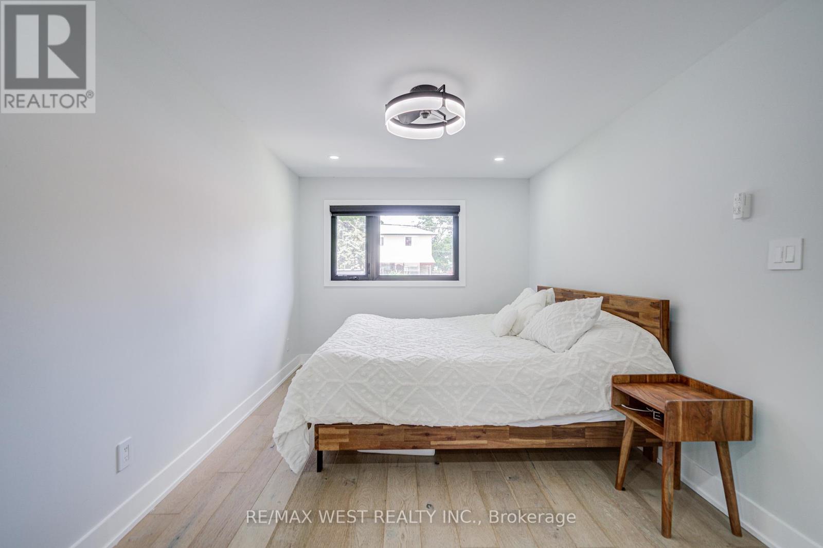 1183 Westerdam Road, Mississauga, Ontario  L4Y 2H3 - Photo 30 - W12374509