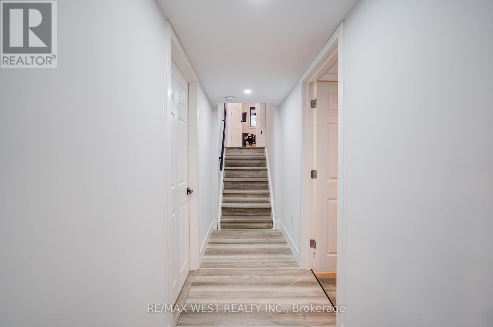 1183 Westerdam Road, Mississauga, Ontario  L4Y 2H3 - Photo 45 - W12374509