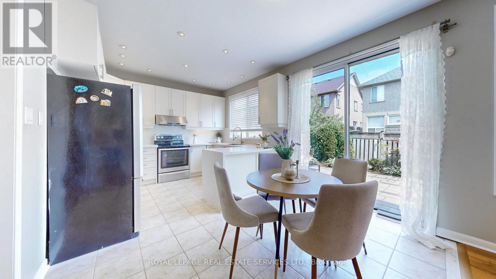 3798 Swiftdale Drive, Mississauga, Ontario  L5M 6M5 - Photo 14 - W12374539