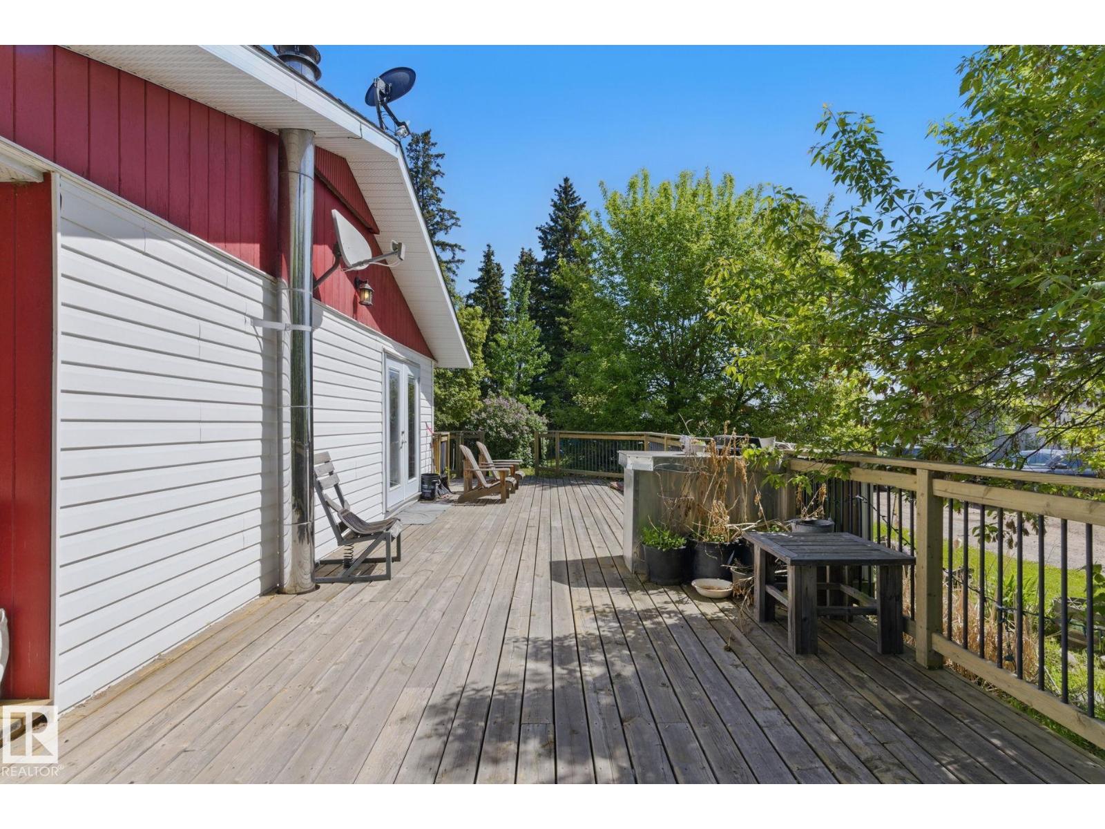 60027 Rr 40, Rural Barrhead County, Alberta  T7N 1N3 - Photo 5 - E4455633