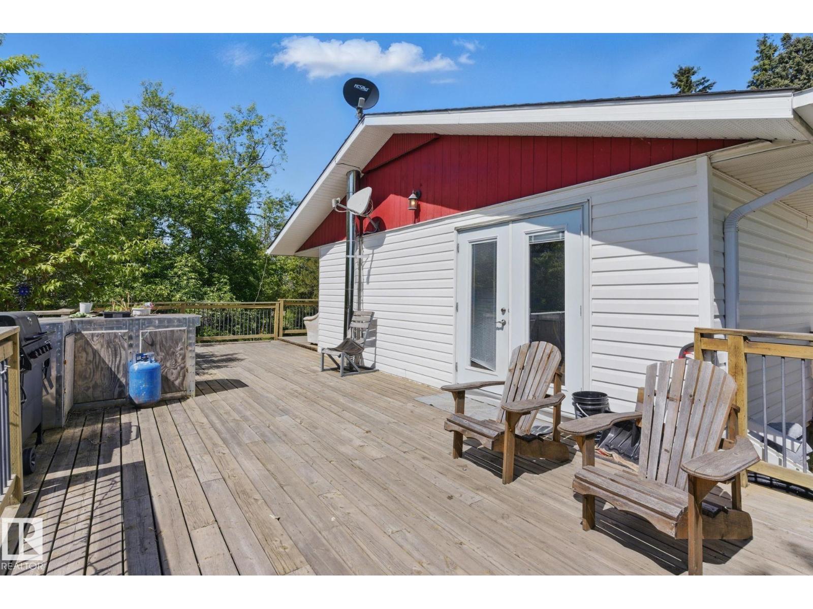 60027 Rr 40, Rural Barrhead County, Alberta  T7N 1N3 - Photo 4 - E4455633