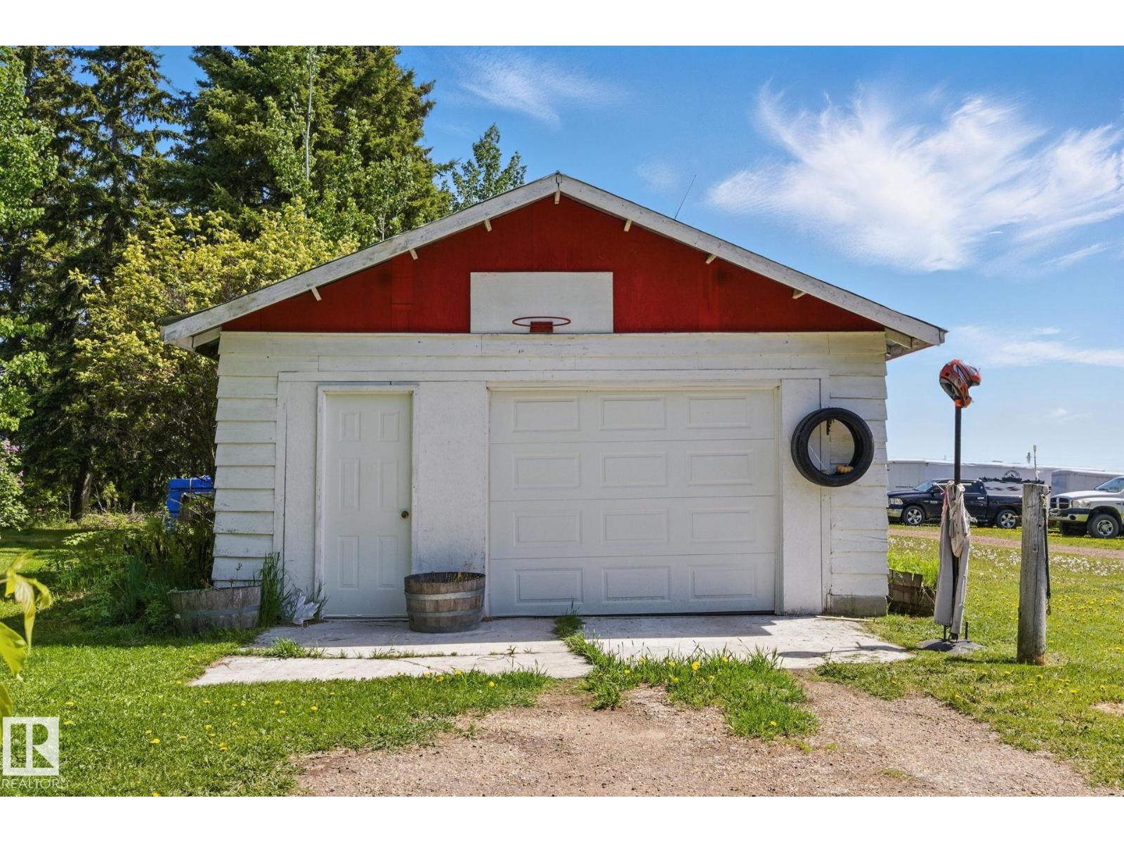 60027 Rr 40, Rural Barrhead County, Alberta  T7N 1N3 - Photo 19 - E4455633