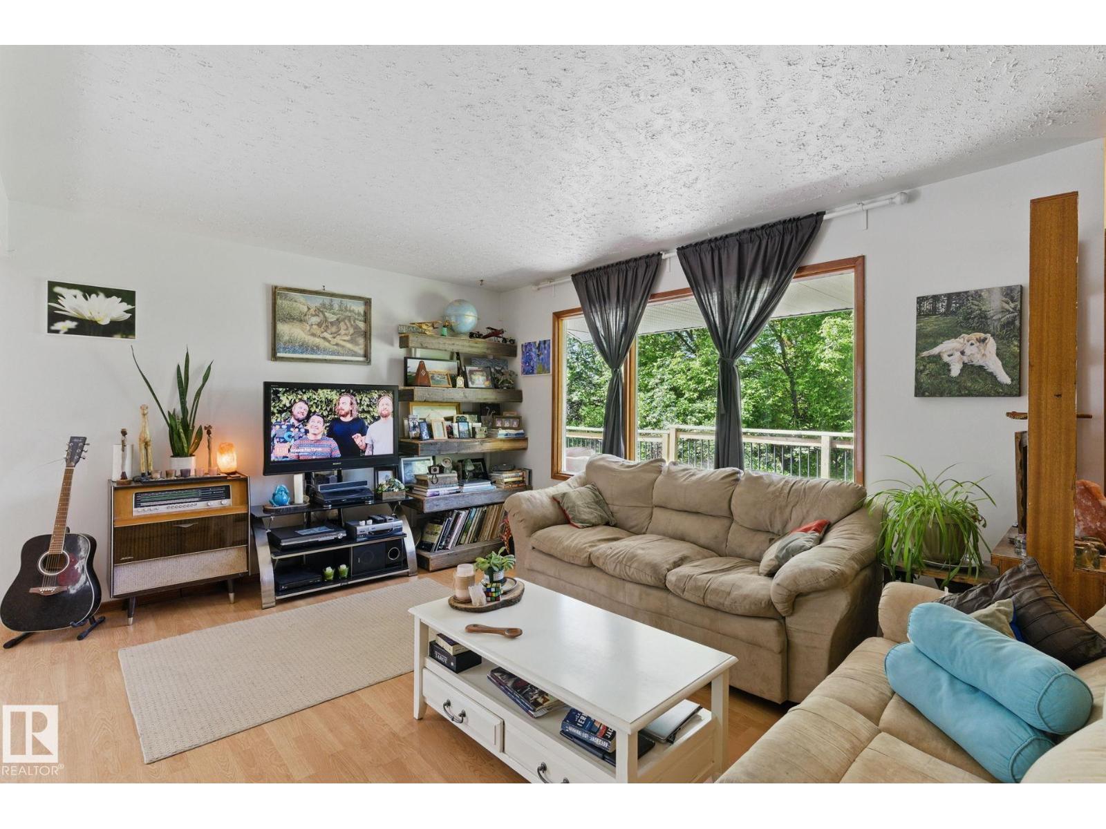 60027 Rr 40, Rural Barrhead County, Alberta  T7N 1N3 - Photo 10 - E4455633