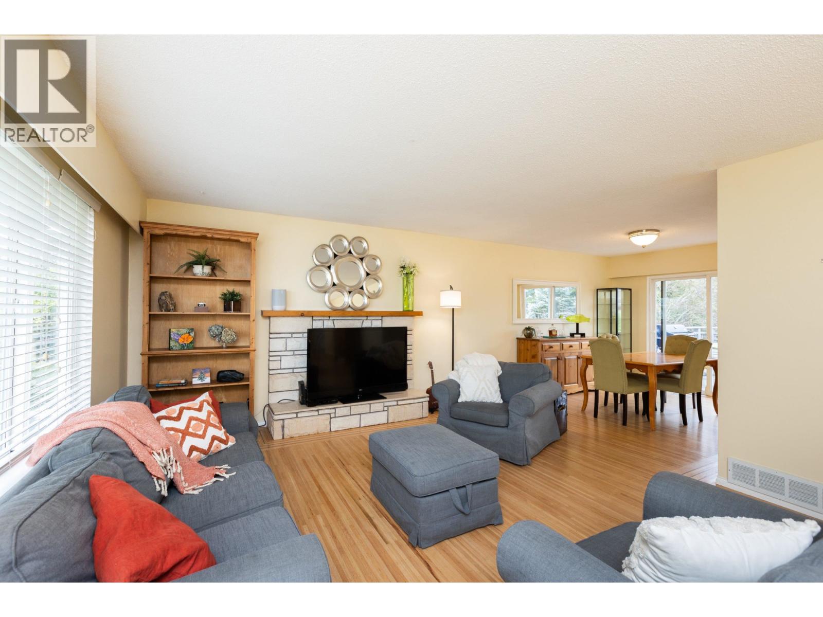 6059 49b Avenue, Delta, British Columbia  V4K 1Z9 - Photo 5 - R3041992